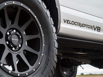 Hennessey Velociraptor V8 10