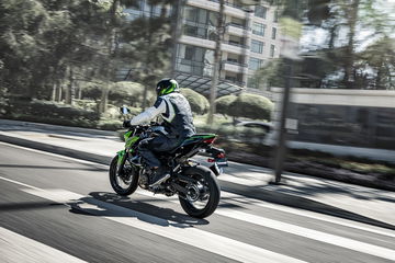 Moto Kawasaki Z400 Dm 5