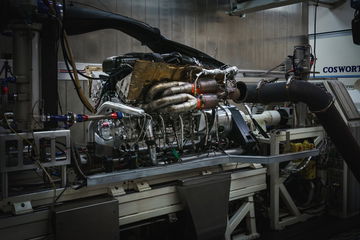 Aston Martin Valkyrie Motor V12 1218 001