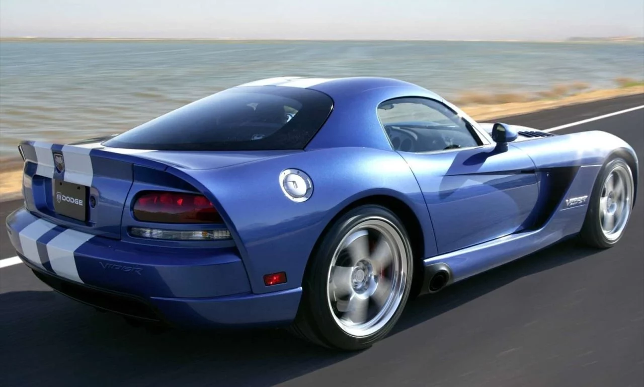 Dodge Viper 2005 1218 01