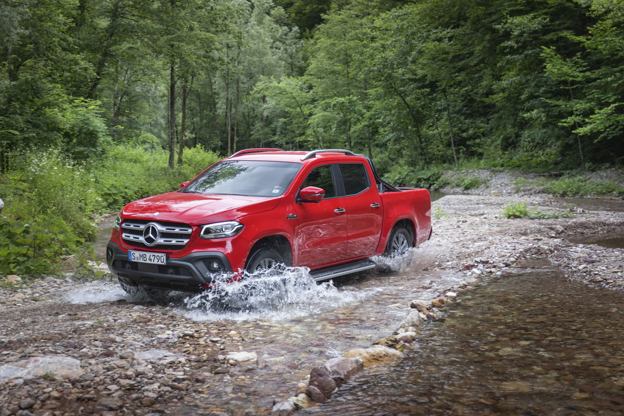 Mercedes Benz Komplettiert Sein Pickup Modellprogramm: Die X Klasse Mit V6 Motor Und Permanentem Allradantrieb – Der Performance Pickup Für Den Sportlichen Lifestyle Mercedes Benz Completes Its Pickup Model Range: The X Class With V6 Engine And Permane