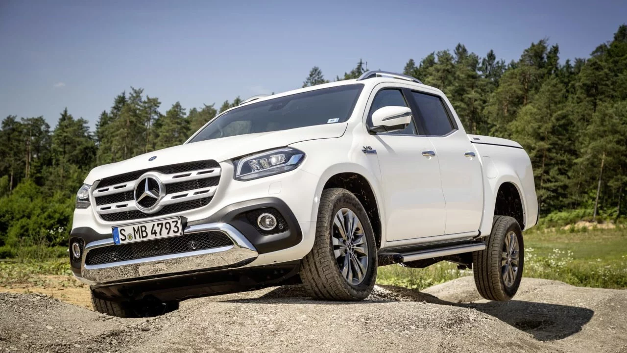 Mercedes Benz Komplettiert Sein Pickup Modellprogramm: Die X Klasse Mit V6 Motor Und Permanentem Allradantrieb – Der Performance Pickup Für Den Sportlichen Lifestyle Mercedes Benz Completes Its Pickup Model Range: The X Class With V6 Engine And Permane