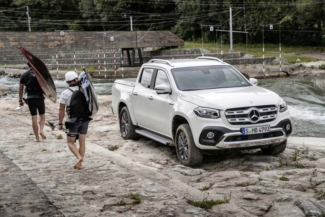 Mercedes Benz Komplettiert Sein Pickup Modellprogramm: Die X Klasse Mit V6 Motor Und Permanentem Allradantrieb – Der Performance Pickup Für Den Sportlichen Lifestyle Mercedes Benz Completes Its Pickup Model Range: The X Class With V6 Engine And Permane