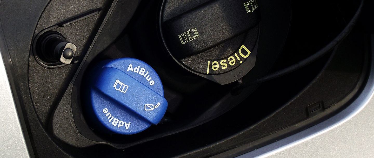 Compra Adblue online para coche diesel en envase de 10/L