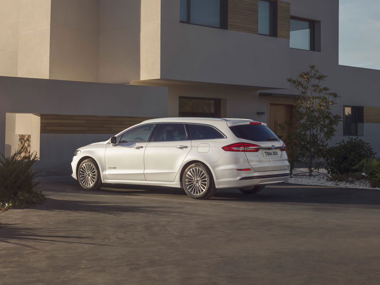 2019 Ford Mondeo Hybrid