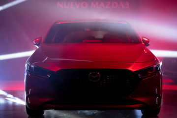 Mazda 3 Rojo Exterior 05