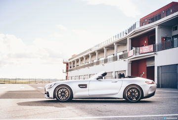 Mercedes Amg Gt Roadster 1