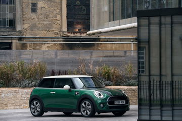 Mini Cooper 60 Years Edition 3