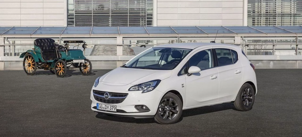 Opel Corsa Sondermodell „120 Jahre Automobilbau Bei Opel“