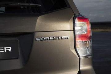 Subaru Forester 19 Detalles 1