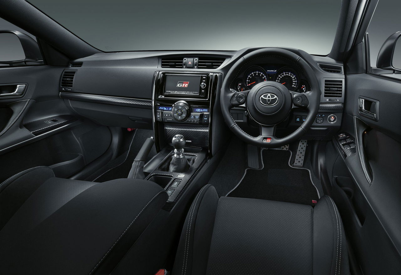 Toyota Mark X Grmn Interior 1