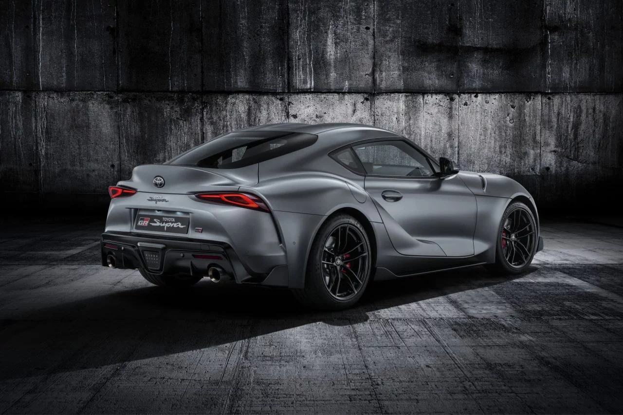 Toyota Supra Gris 2019 Toyota Supra Grey Studio 002 131748