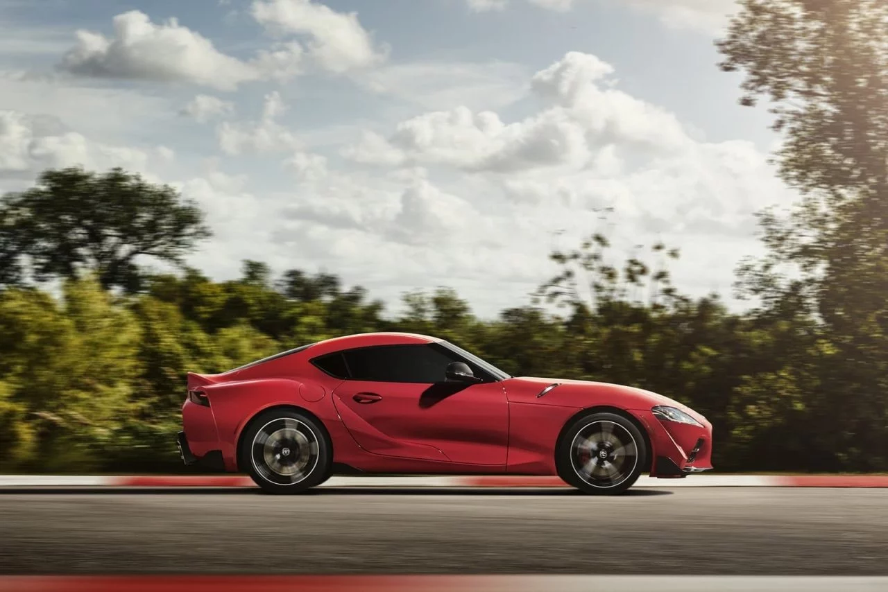 Toyota Supra Rojo Lateral 2019 004