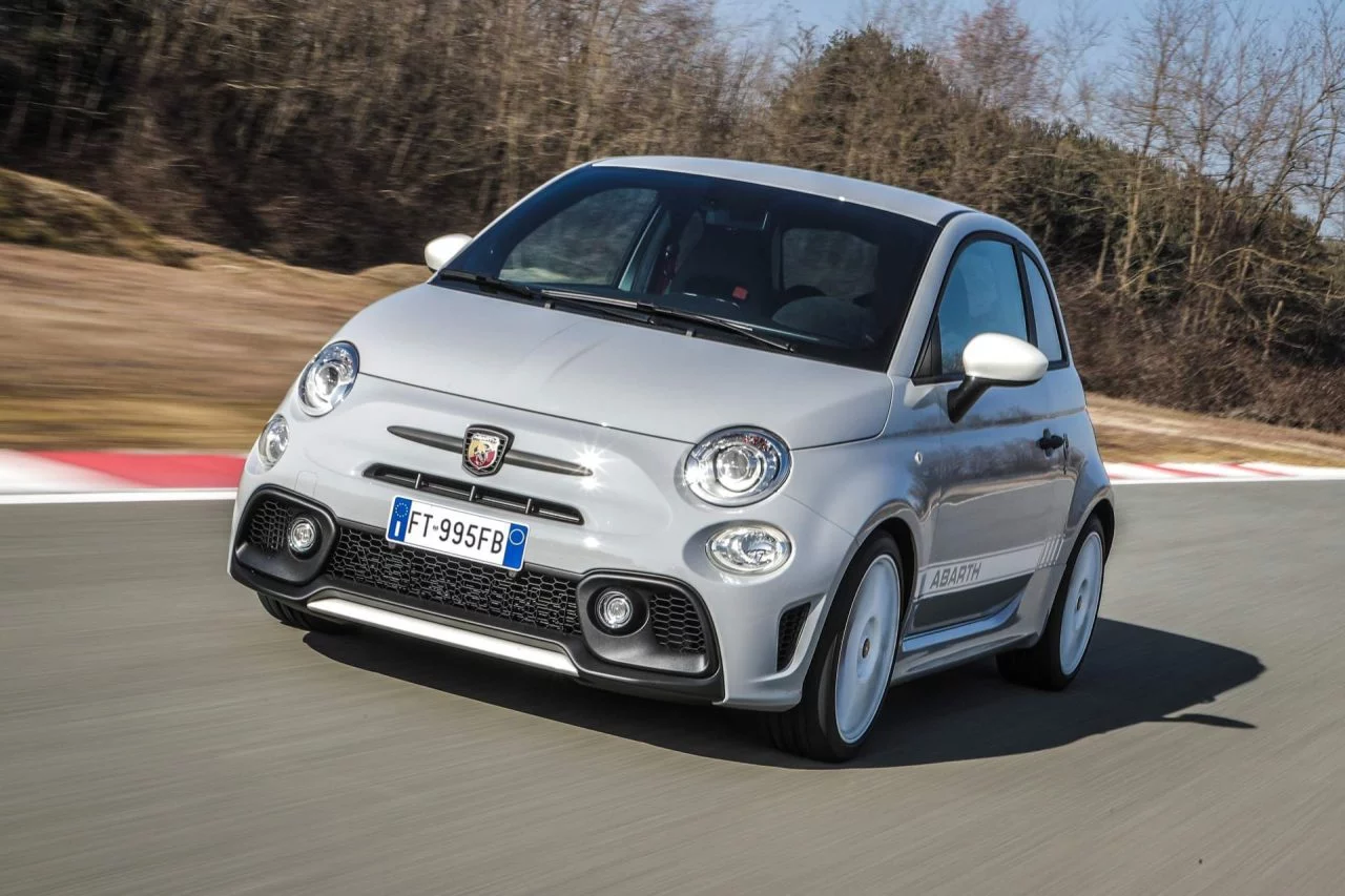 Abarth 595 Esseesse 2019 14