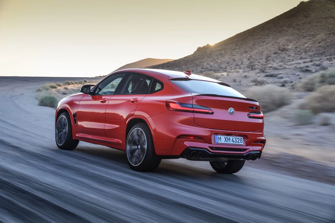 Bmw X4 M 2019 Rojo Exterior Movimiento 12