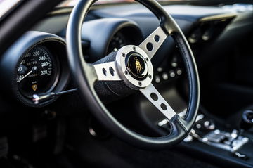 Lamborgini Miura Sv Rojo 4 Interior