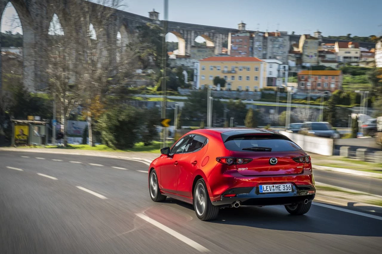 Mazda3 2019 Soulredcrystal Trasera 05