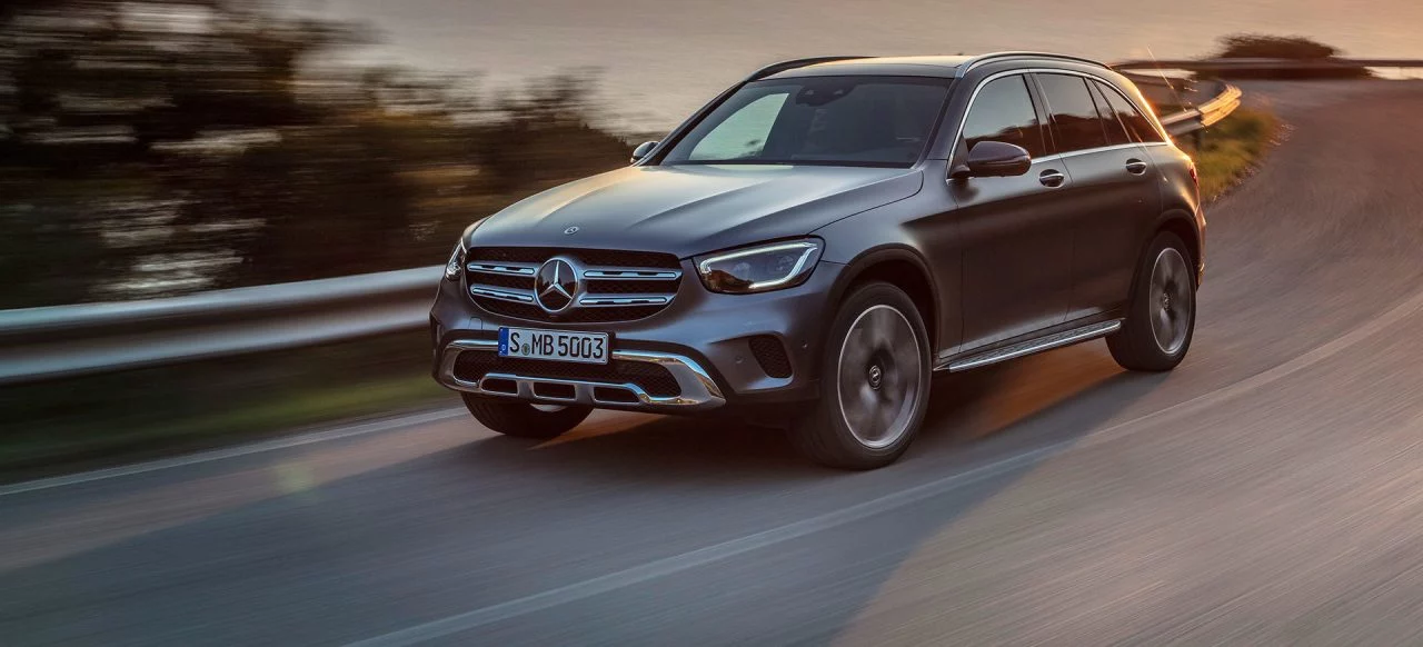 Mercedes Glc 2019 Gris 03 Frontal