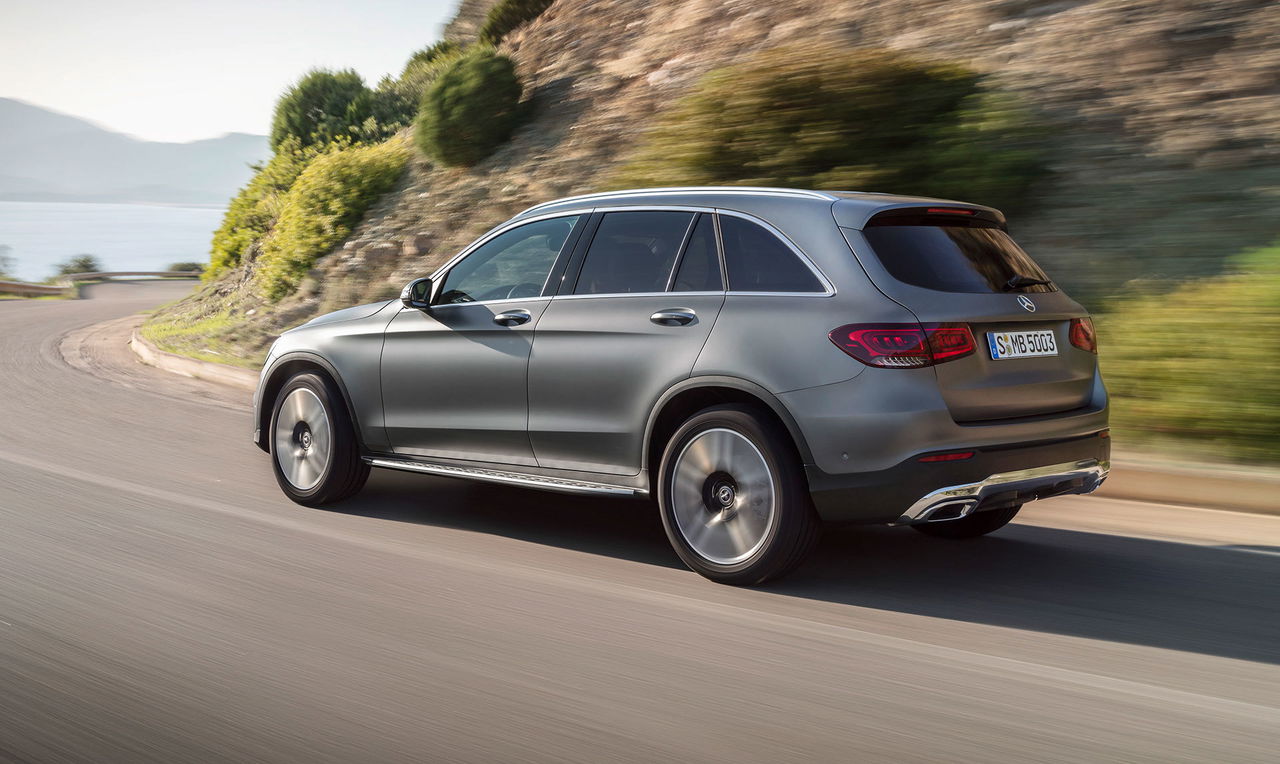 Mercedes Glc 2019 Gris Trasera