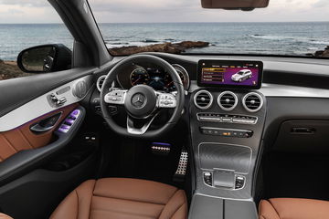 Mercedes Glc 2019 Interior 1