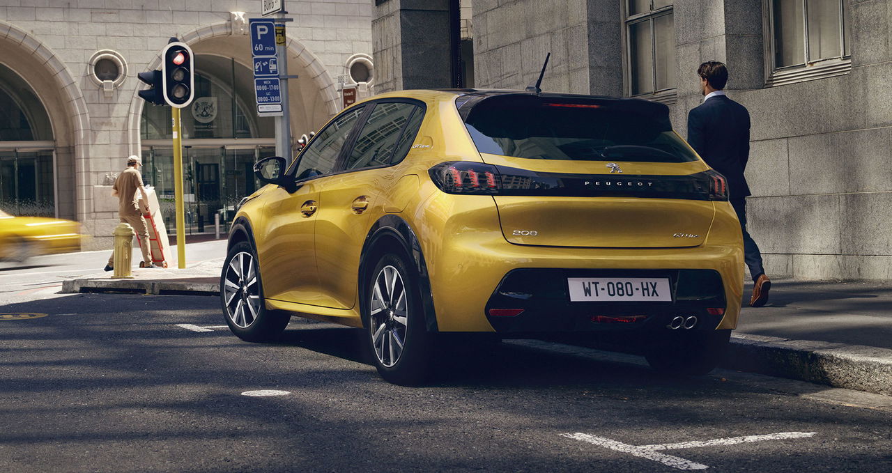 Peugeot 208 2019 Amarillo Exterior 01