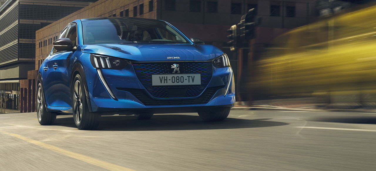 Peugeot E 208 2019 Azul Exterior 03