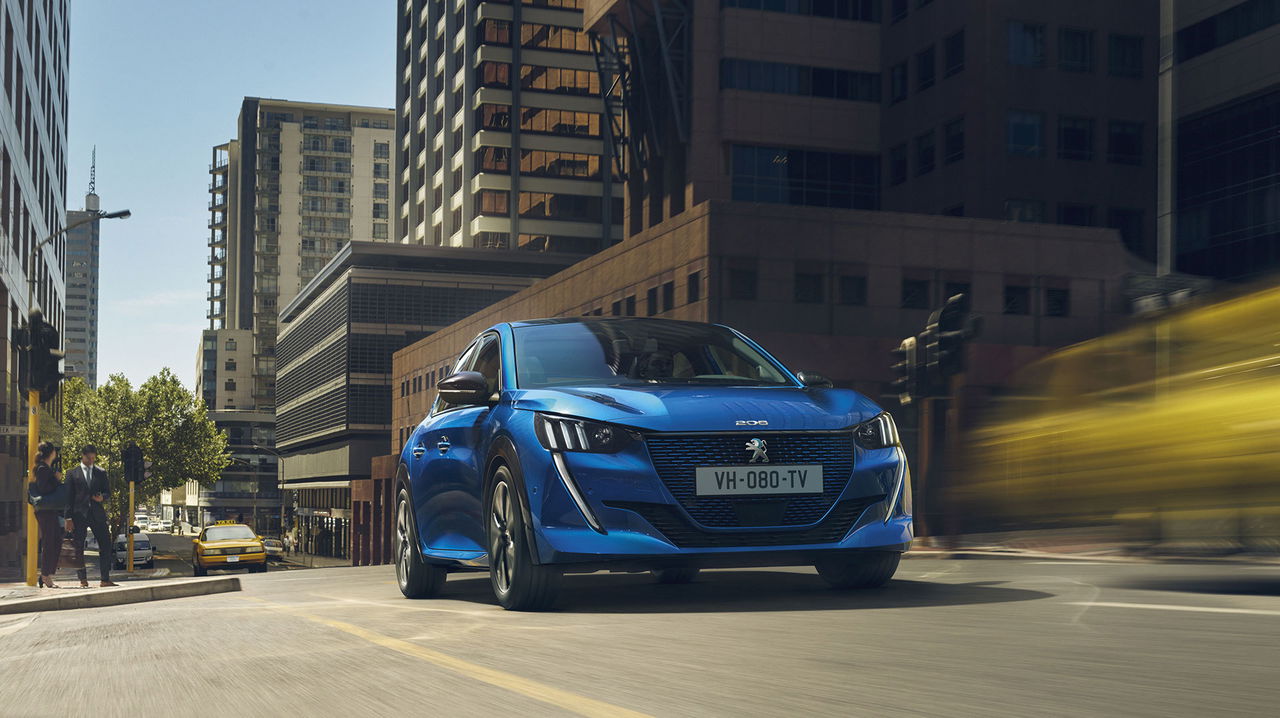 Peugeot E 208 2019 Azul Exterior 03