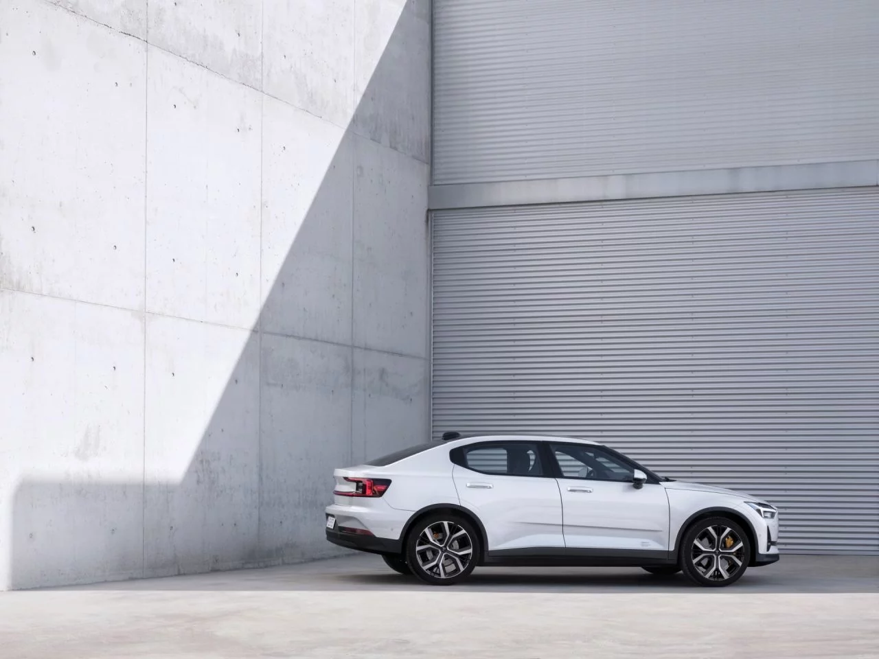 Polestar 2 Exterior 04