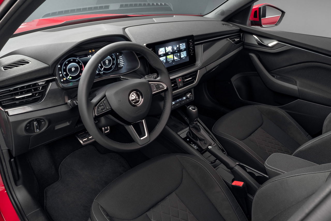 Skoda Kamiq 2019 Rojo 02 Interior