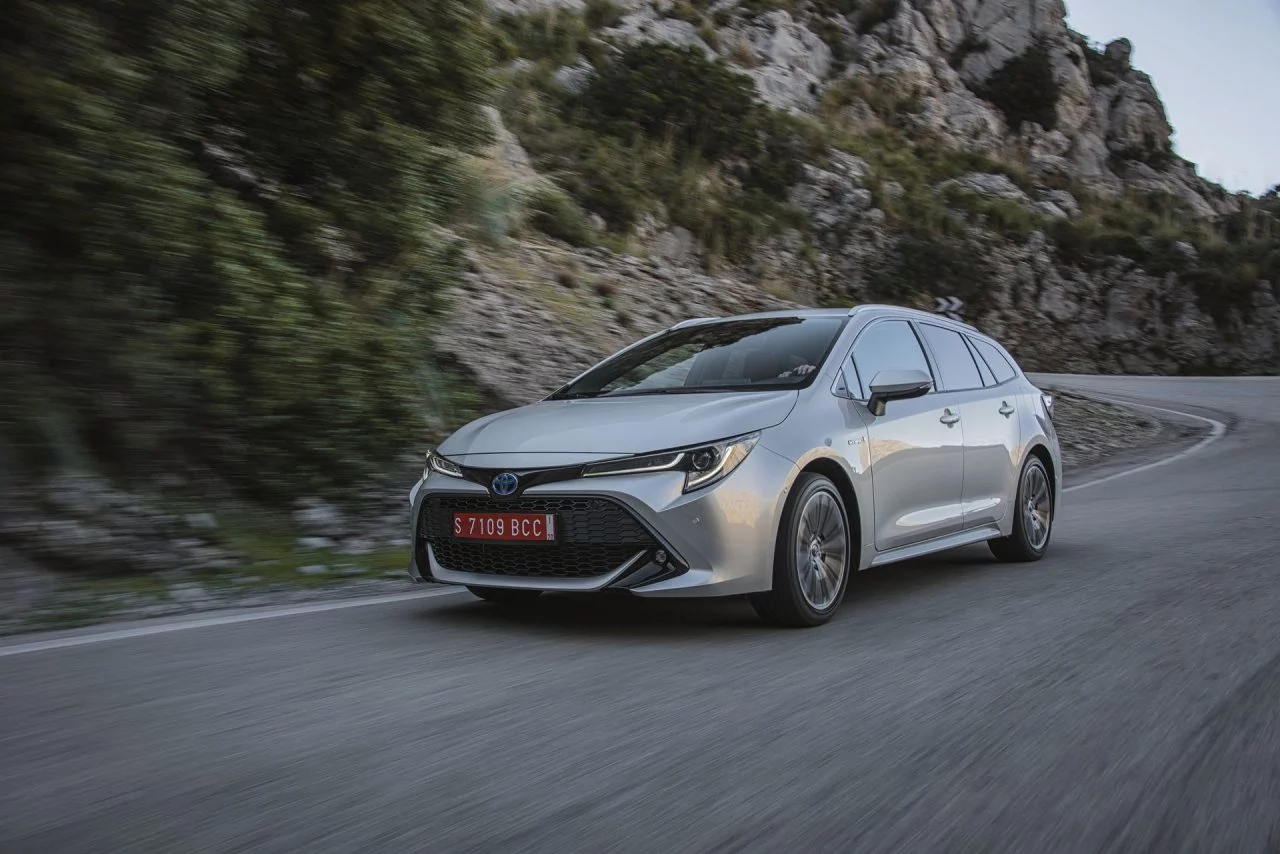 Toyota Corolla Touring Sport 20 Plata