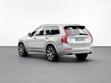 New Volvo Xc90 Inscription T8 Twin Engine In Birch Light Metallic