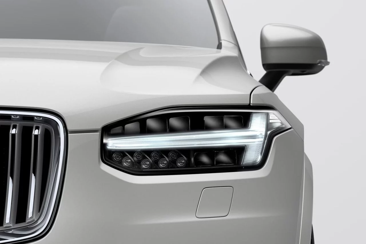 The New Volvo Xc90 Inscription T8 Twin Engine In Birch Light Metallic