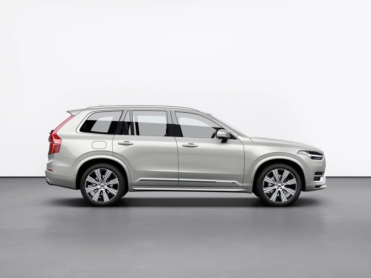 New Volvo Xc90 Inscription T8 Twin Engine In Birch Light Metallic