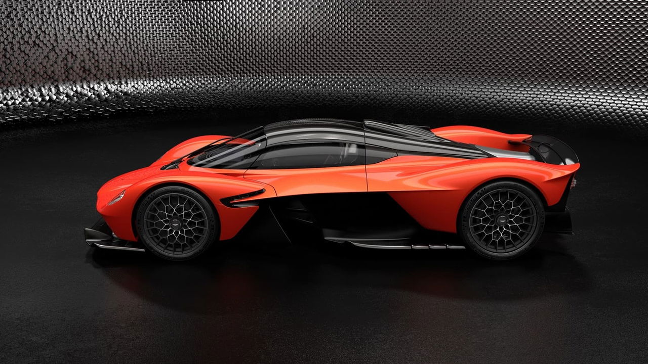 Aston Martin Valkyrie 0319 003