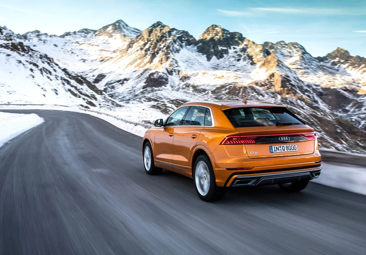 Audi Q8 2019 Naranja 01