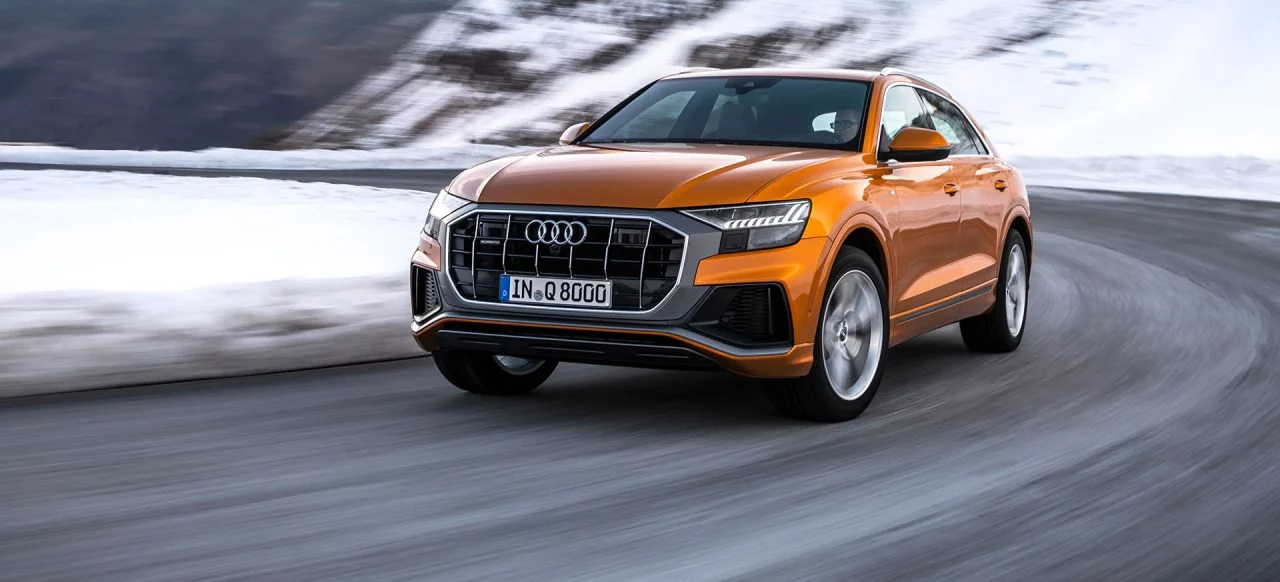 Audi Q8 2019 Naranja 02