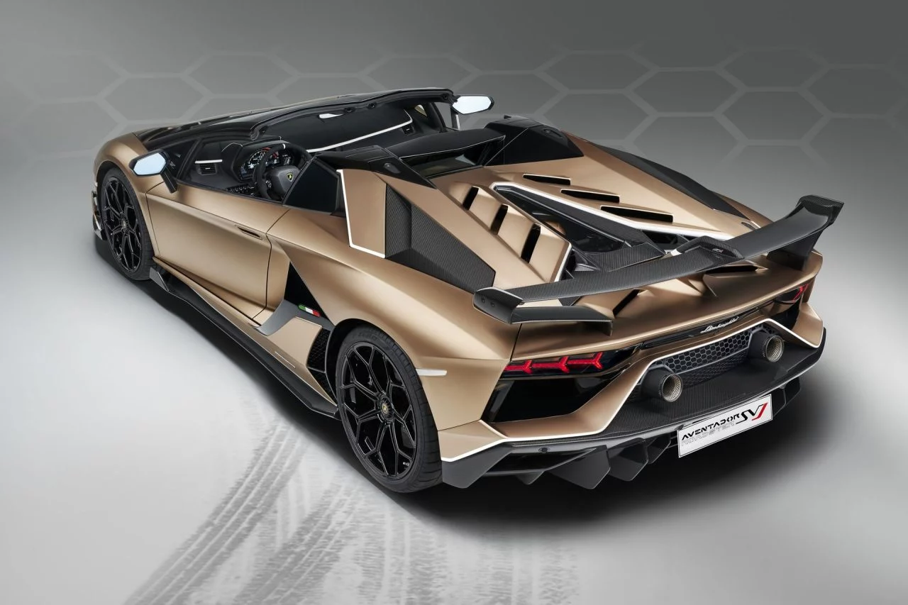 Lamborghini Aventador Svj Roadster 25