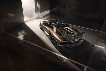 Lamborghini Aventador Svj Roadster 4