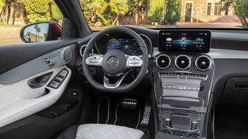 Mercedes Glc Coupe 2019 Interior 01