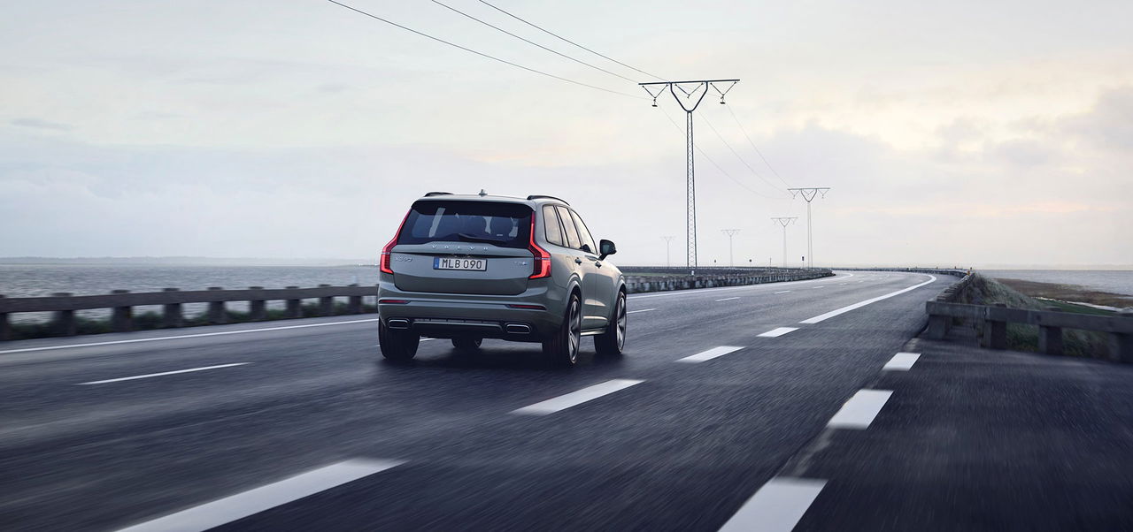 Volvo Xc90 Velocidad Limitada 180 02