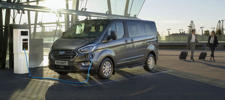 Ford Tourneo Custom Phev P