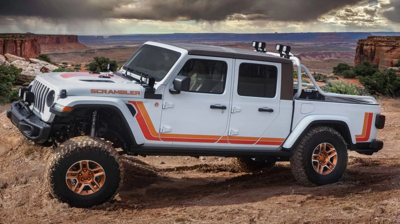 Jeep Gladiator Concept Scrambler 0419 014