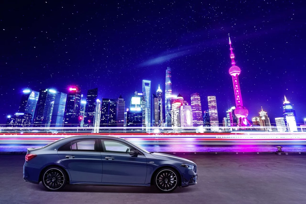 Der Neue Mercedes Amg A 35 L 4matic: Mehr Raum Für Alle Fälle – Exklusiv Für Den Chinesischen Markt The New Mercedes Amg A 35 L 4matic: More Space For All Occasions – Exclusively For The Chinese Market