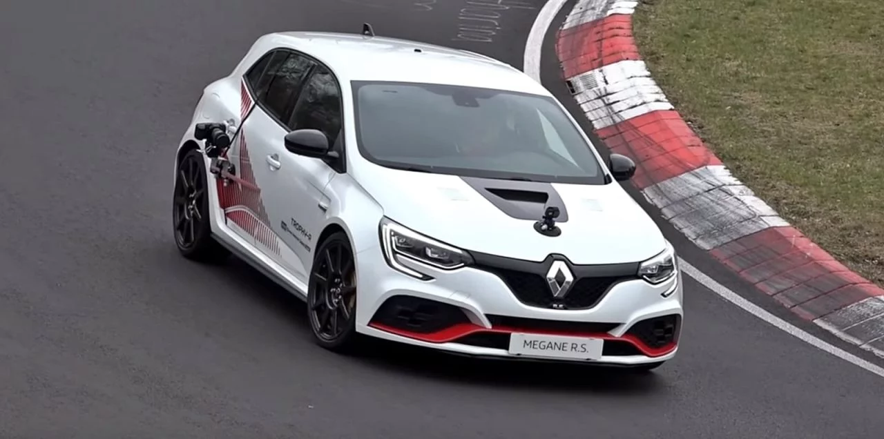 Renault Megane Rs Trophy R 0419 01