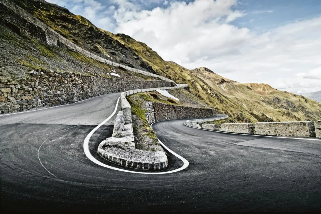 Paso del Stelvio (Porsche Media, Christophorus Magazine)