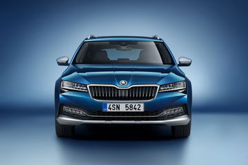 Skoda Superb Scout 4