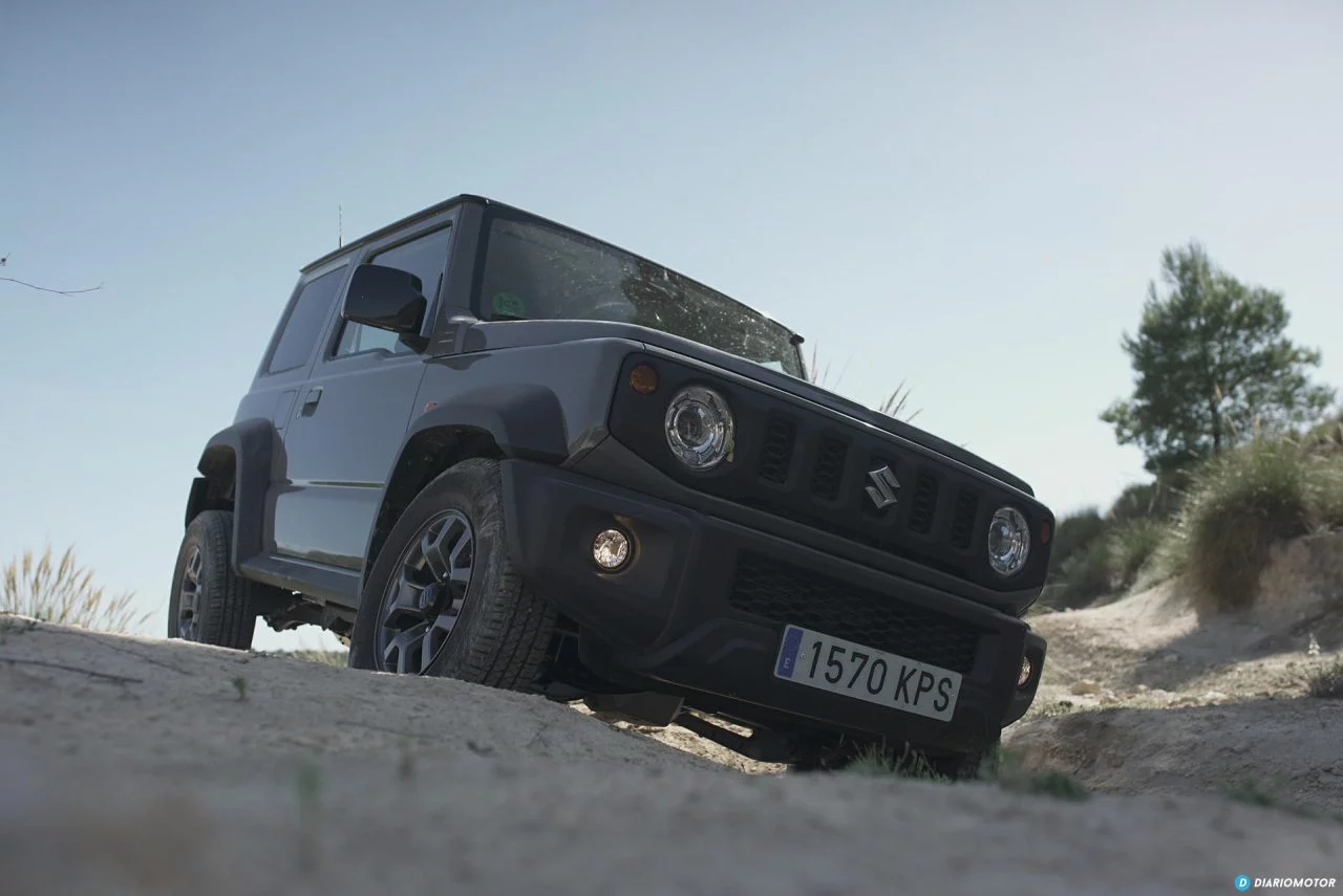 Suzuki Jimny Vs Dacia Duster Frontal 00002