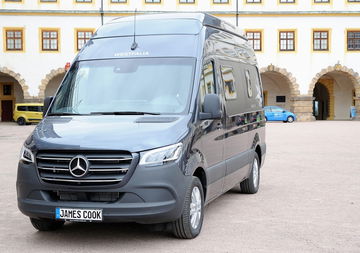 Mercedes Sprinter James Cook 2019 0619 006