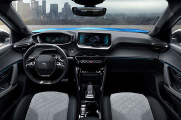 Peugeot 2008 Interior 2019 03