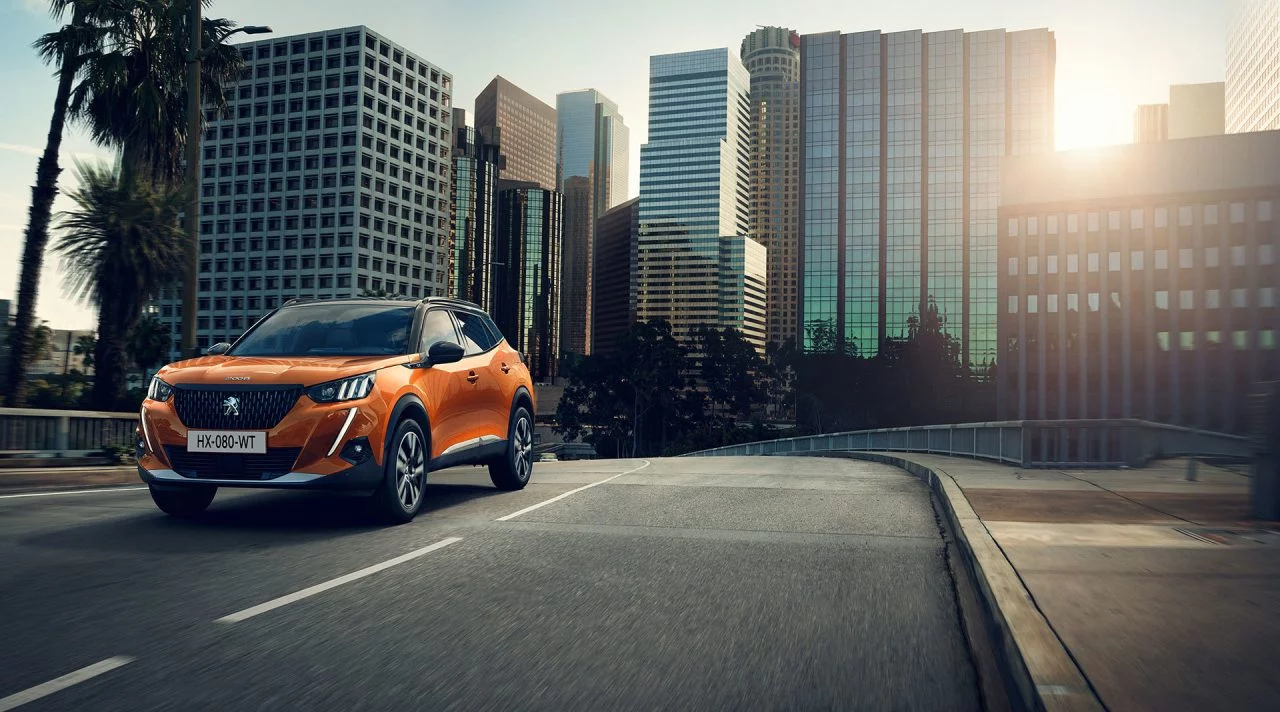 Peugeot 2008 Naranja 2019 01